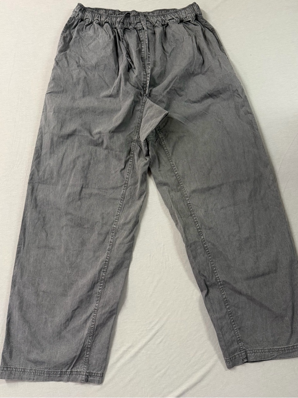 SKIMS Woven Relaxed Karate Pants Ash Gray Mens L NWT